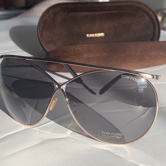 ✨ TOM FORD Stevie 59mm Polarized Aviator Sunglasses – Unisex – $540 Value ✨ - Picture 8 of 12